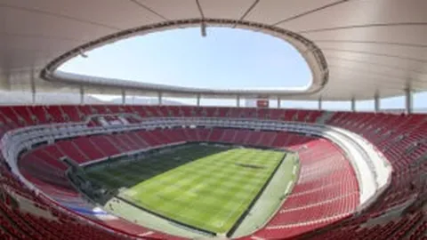 NBA新赛季前瞻：冠军争夺战未定，詹杜库能否续写辉煌？